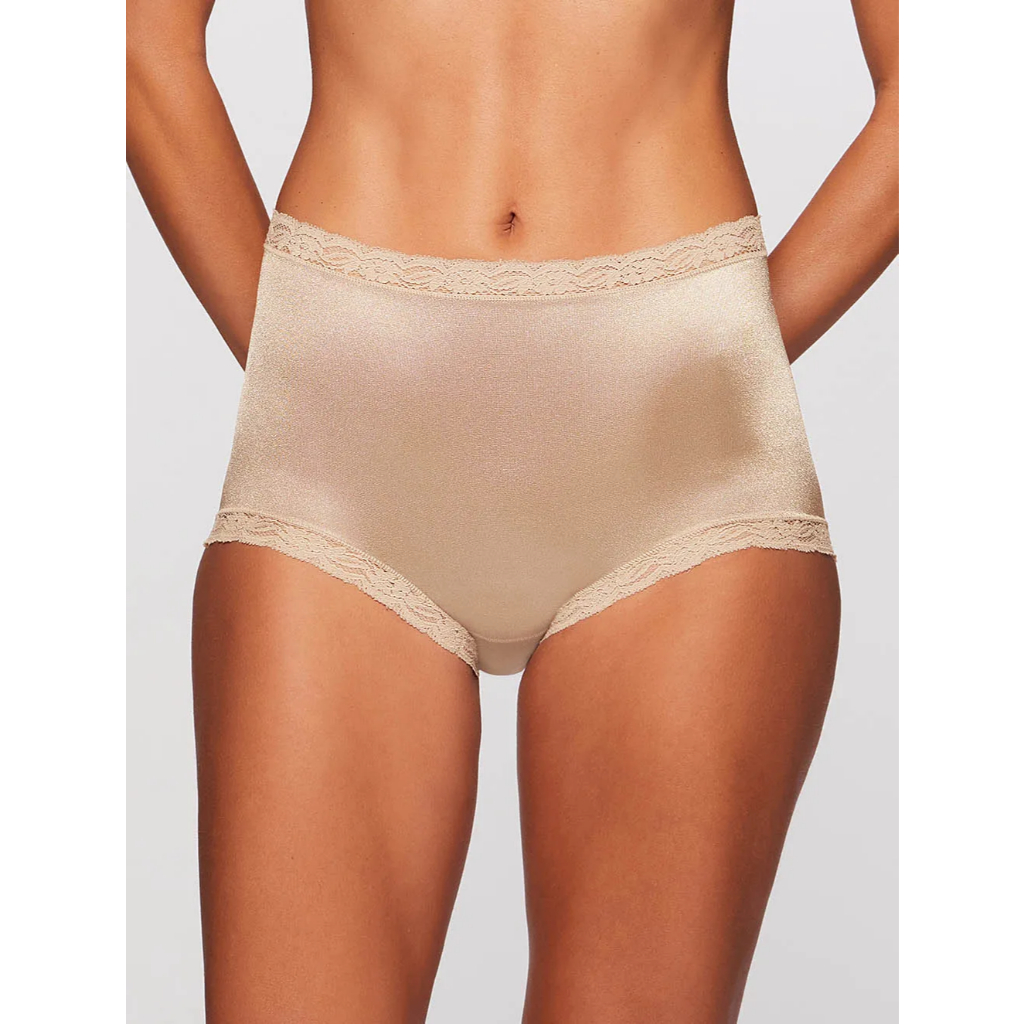 Kit C/3 Calcinhas Clássica Triumph Stepy Maxi 24656/45060 em Oferta na Shopee