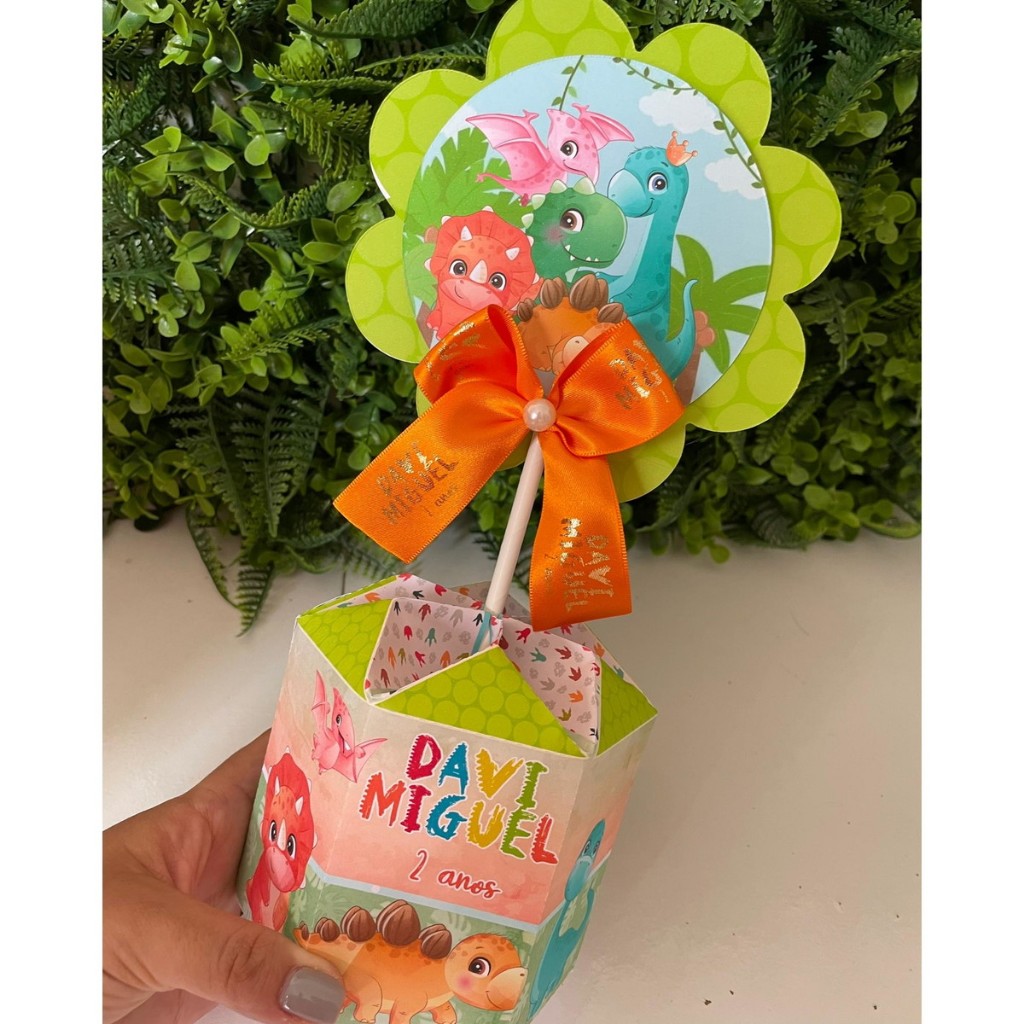 Kit de Centro de mesa Dinossauro Baby | Arranjo de mesa | Enfeite | Cachepô | Lembrancinha Personalizado