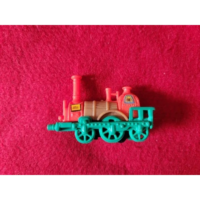Miniatura Locomotiva antiga K93 N72 Kinder Ovo