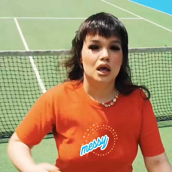 Camiseta Lola Young Messy Laranja Música Tiktok viral