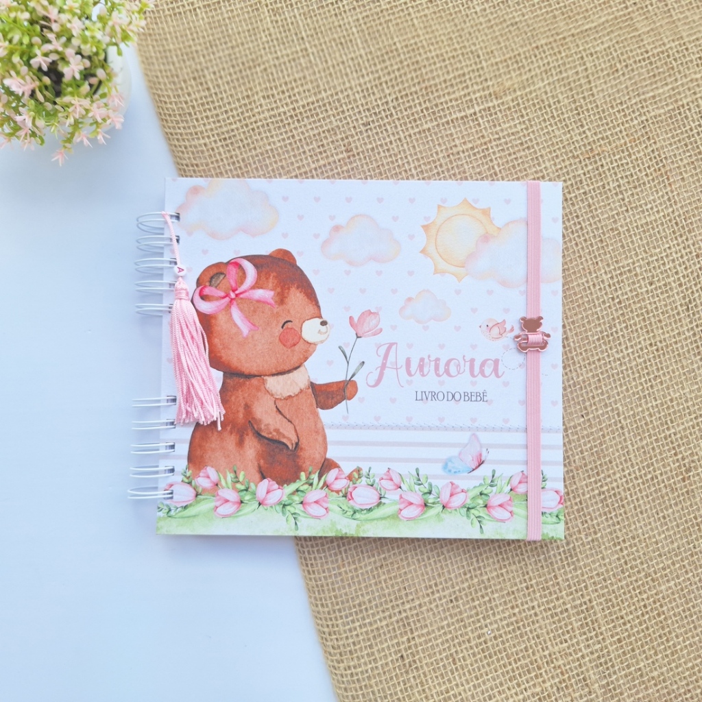 LIVRO DO BEBÊ - URSINHA MENINA