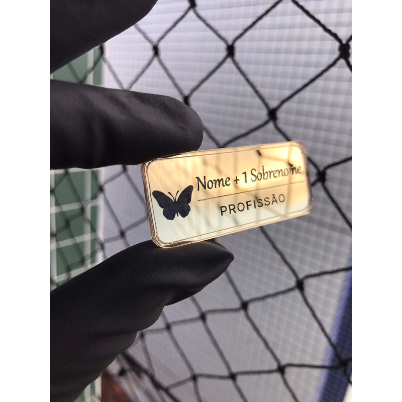 Brochê / Botton Personalizado com Nome Profissão com desenho de Borboleta Dourado Espelhado