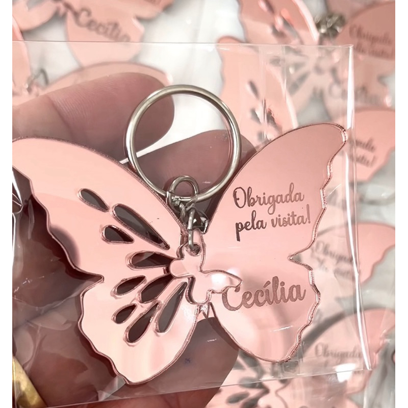 Chaveiro em acrílico formato borboleta coração flor cereja nome gravado para lembrancinha em Oferta na Shopee