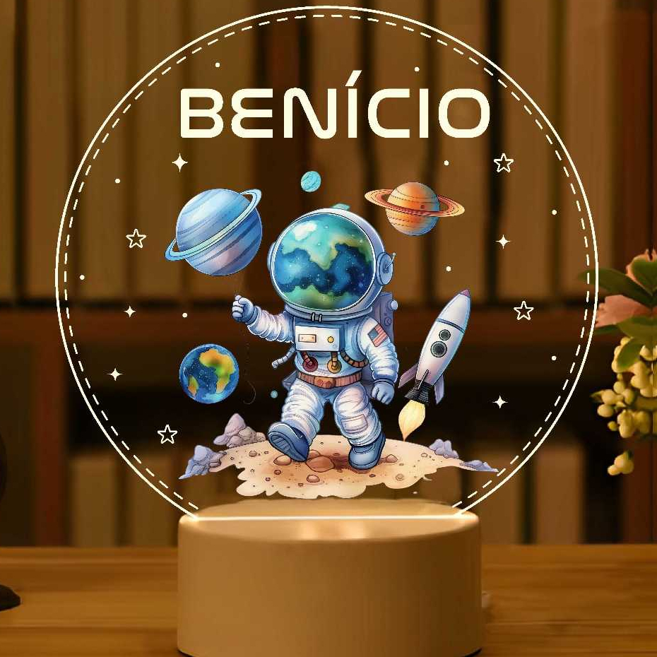 Luminária Led 7 Cores RGB Astronauta, Menino, Personalizado, Decoração - Presente, Lembrancinha, Chá de bebê