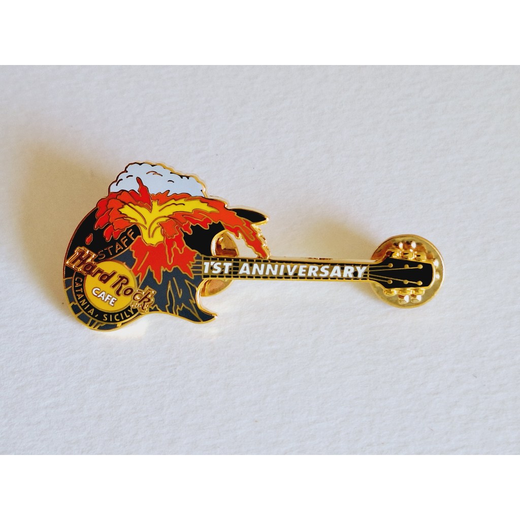 Pin / Broche - Hard Rock Cafe - Catania - 1st Anniversary Volcano Guitar - STAFF EXCLUSIVE!