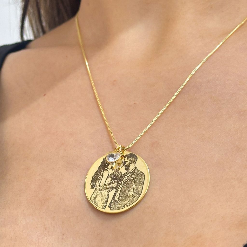 [SEMI JOIA] Colar Personalizado Feminino Medalha 28mm Zircônia Foto Gravação Banhado Ouro 18k Presente Dia Namorados