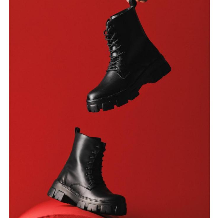 Bota Coturno Feminino Tratorado com Zíper e Cadarço Blogueira Casual Confortável