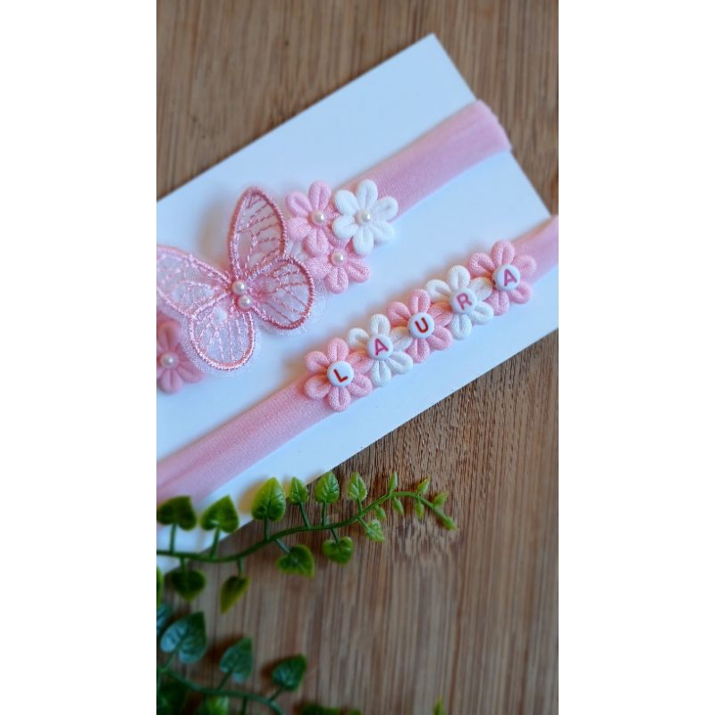 Laço Faixa meia de Cabelo para bebê PERSONALIZADA + faixa com aplique de flores e borbolet...