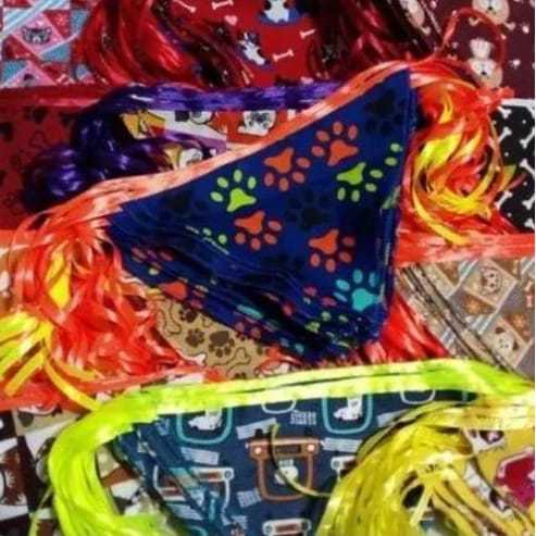 Kit com 60 Bandanas Médio Pet Banho e Tosa
