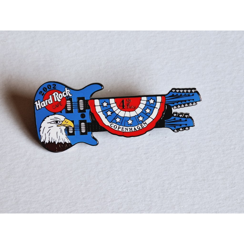 Pin / Broche - Hard Rock Cafe - Copenhagen - 4th of July 2002 Blue Doubleneck Guitar with Eagle