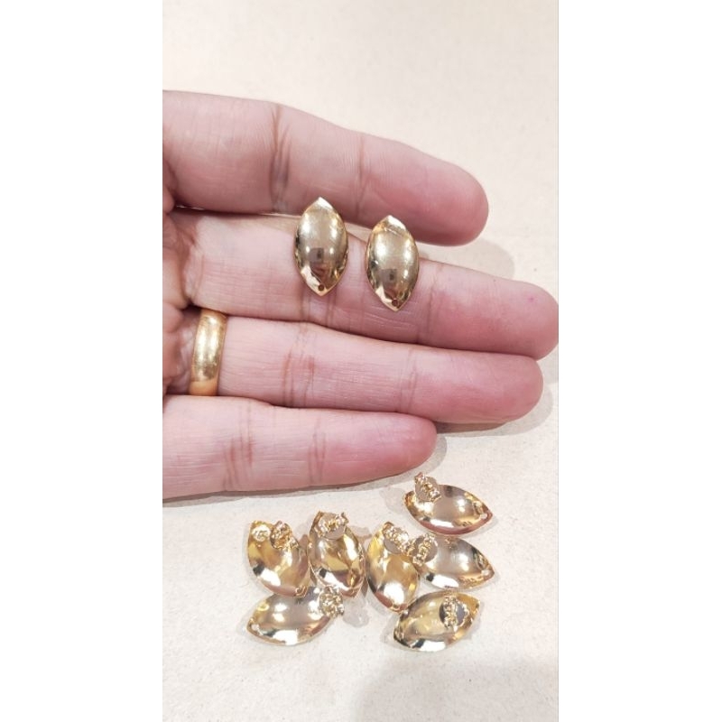 Pino 5 pares para montar brincos folheado em Oferta na Shopee