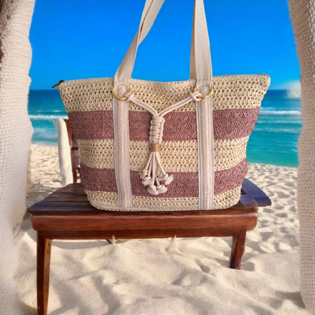 Bolsa de Palha listrada Rosê Nude para Cidade ou Praia com Alça e detalhe em  Macramê