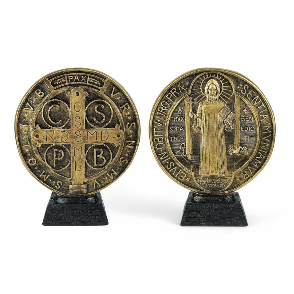 Medalha de São Bento de Mesa Decorativo em resina com Base