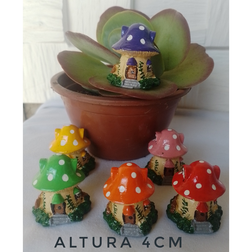 Cogumelo kit com  06 MINIATURAS em gesso para terrarios e decoração de festa  vaso de plantas
