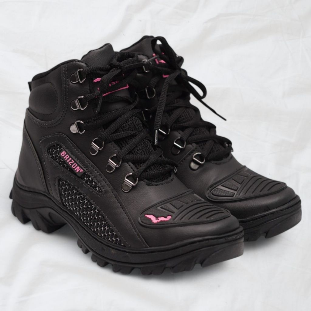 Bota Feminina para Trilhas e Dias Chuvosos - Utilitária, Cano Alto e Sola Antiderrapante