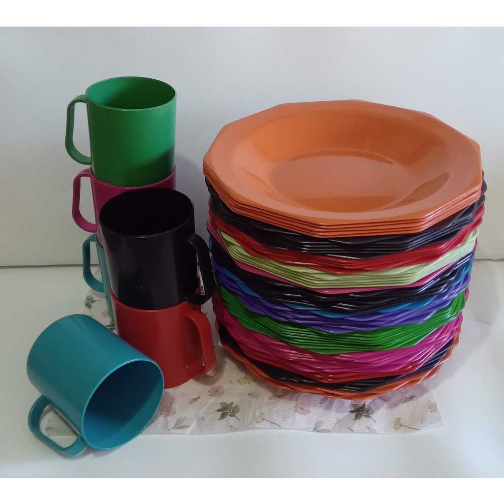 Prato Fundo 10Lados + Caneca 350ml Mix de Cor; Kit 6,10 ou 20 peças(plástico). Escola/Festa