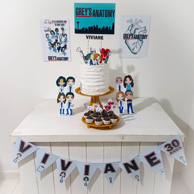 Kit Festa Grey's Anatomy Personalizado Só Um Bolinho Festa em Casa Aniversário Infantil adulto Mesversário  lembrancinha