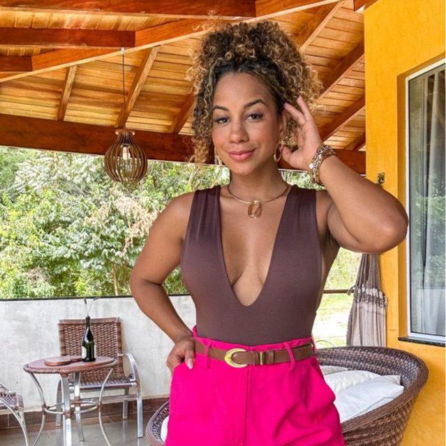 Body Decote Cavado Suplex em Oferta na Shopee