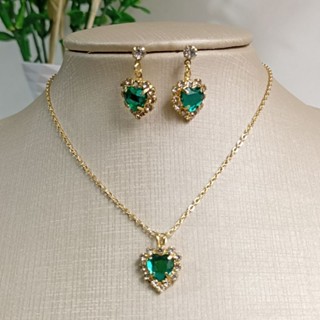 Conjunto colar e Brinco coração Pedras de Esmeralda pendurado, Cravejado em volta de zircônia Dourado em Oferta na Shopee