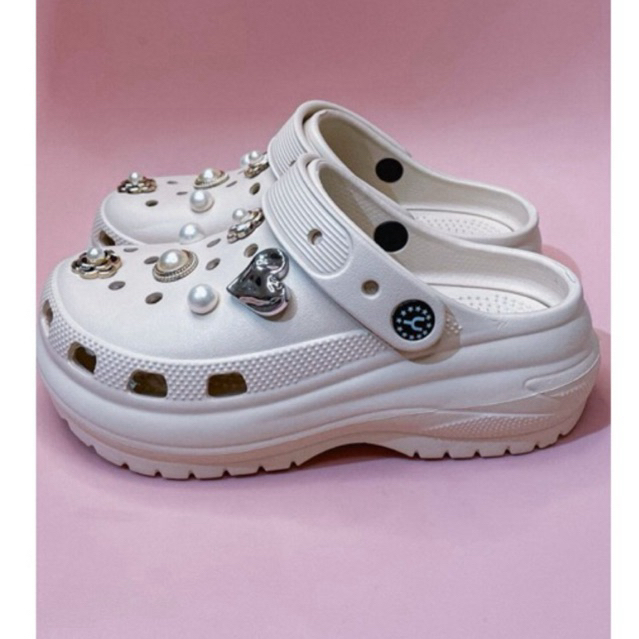 Nova Sandália Saltinho 5Cm Glamour Feminino Babuche Leve e Confortável com Acessórios Pers...