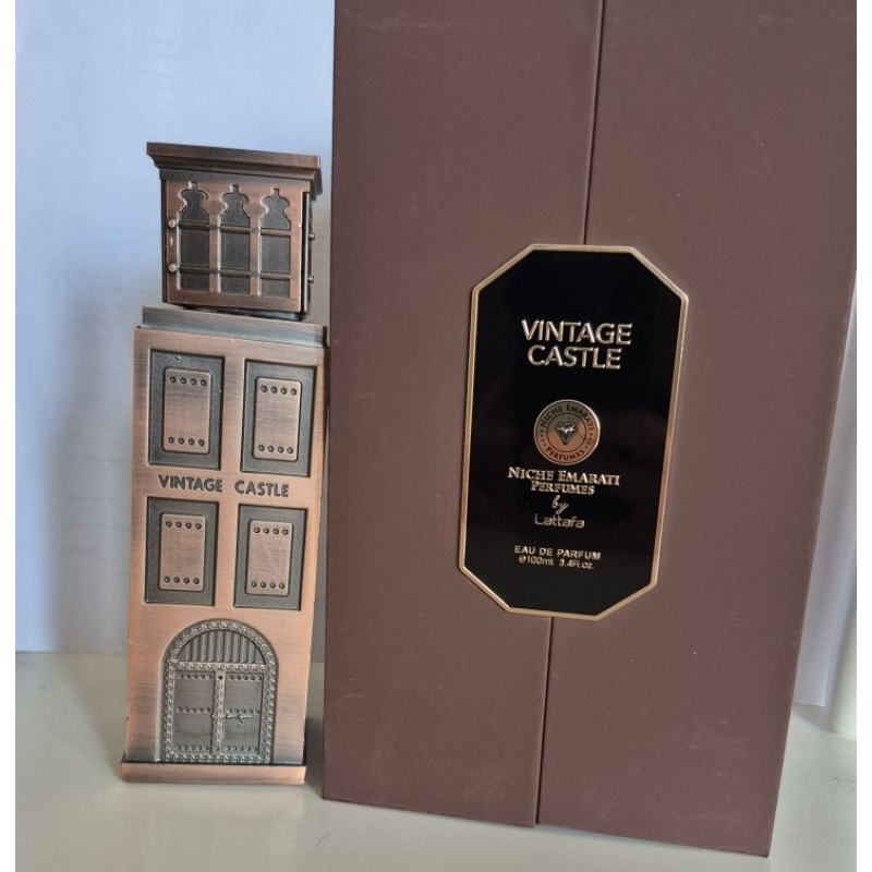Perfume Lattafa Vintage Castle Niche Emarati eua de parfum-2ml,5ml ou 10ml