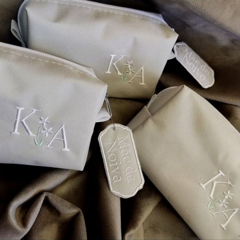 NÉCESSAIRE PERSONALIZADA MÉDIA C/TAG 🚨 LEIA A DESCRIÇÃO🚨