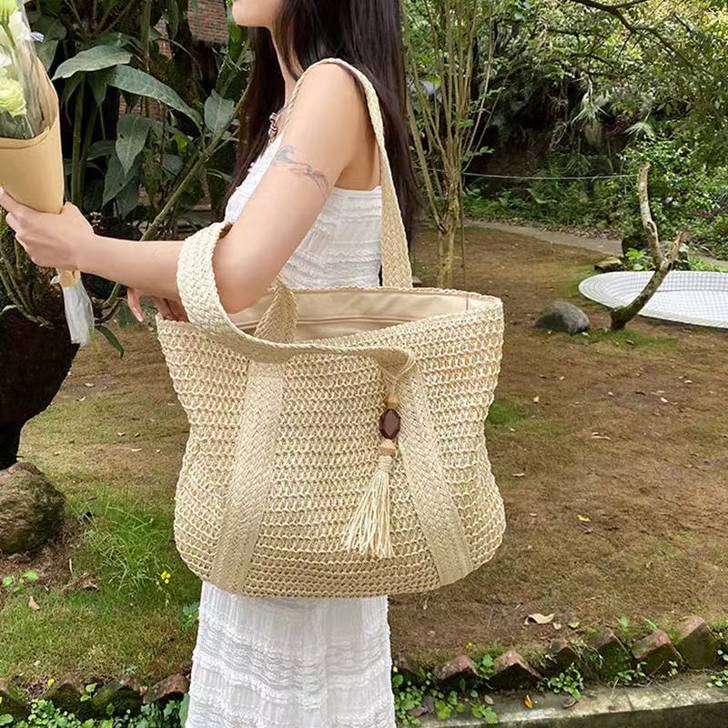 Bolsa De Feminina Praia Sacola Verão Com Alça Dupla Pom Pom em Oferta na Shopee