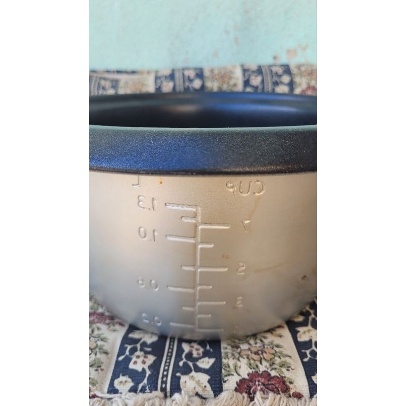 Cuba da panela elétrica Eletrolux RCB50 com descascado no teflon