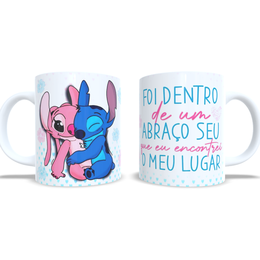 Caneca Stitch e Angel Foi Dentro De Um Abraço Seu Que Eu Encontrei o Meu Lugar 325ml De Porcelana