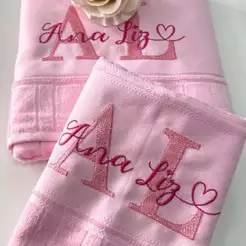 Kit Toalha de BANHO e ROSTO Bordadas Personalizadas com Inicial e Nome Dia Das Mães