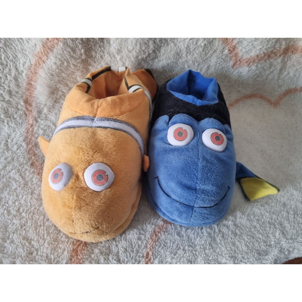 Pantufa Nemo e Dory (usada)