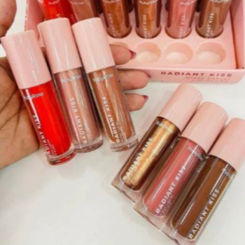 Gloss Labial Radiant Kiss Linha Rosa - Ruby Rose 4g em Oferta na Shopee