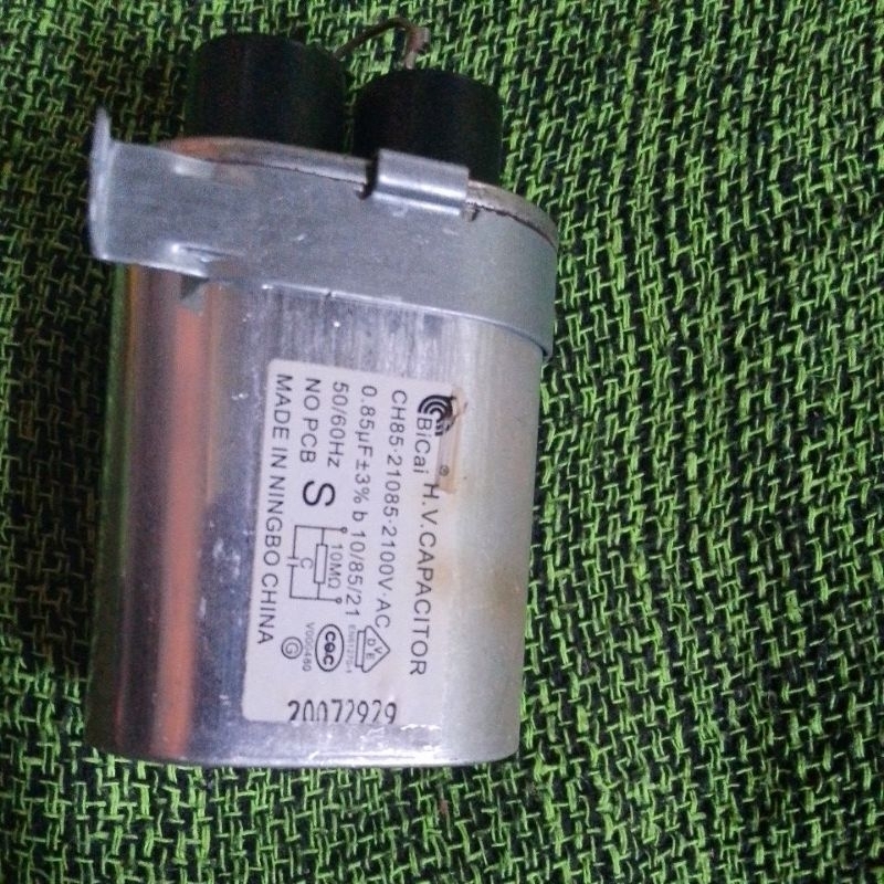 capacitor alta tensão+ diodo micro-ondas Bicai (0.75yF) Usado
