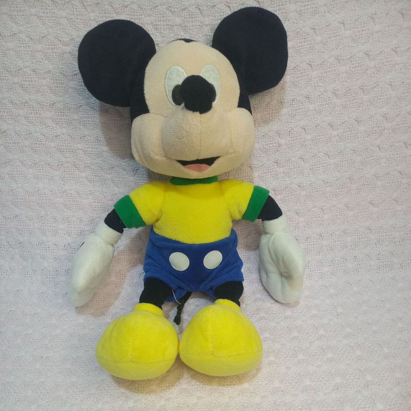 Pelúcia Mickey Coleção Seleção Brasileira