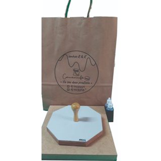 Kit carimbo 20x20 + almofada (não acompanha tintas) em Oferta na Shopee