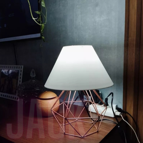 Abajur Pequeno luminária Com Aramado Retrô Ideal Para Quarto Diamante