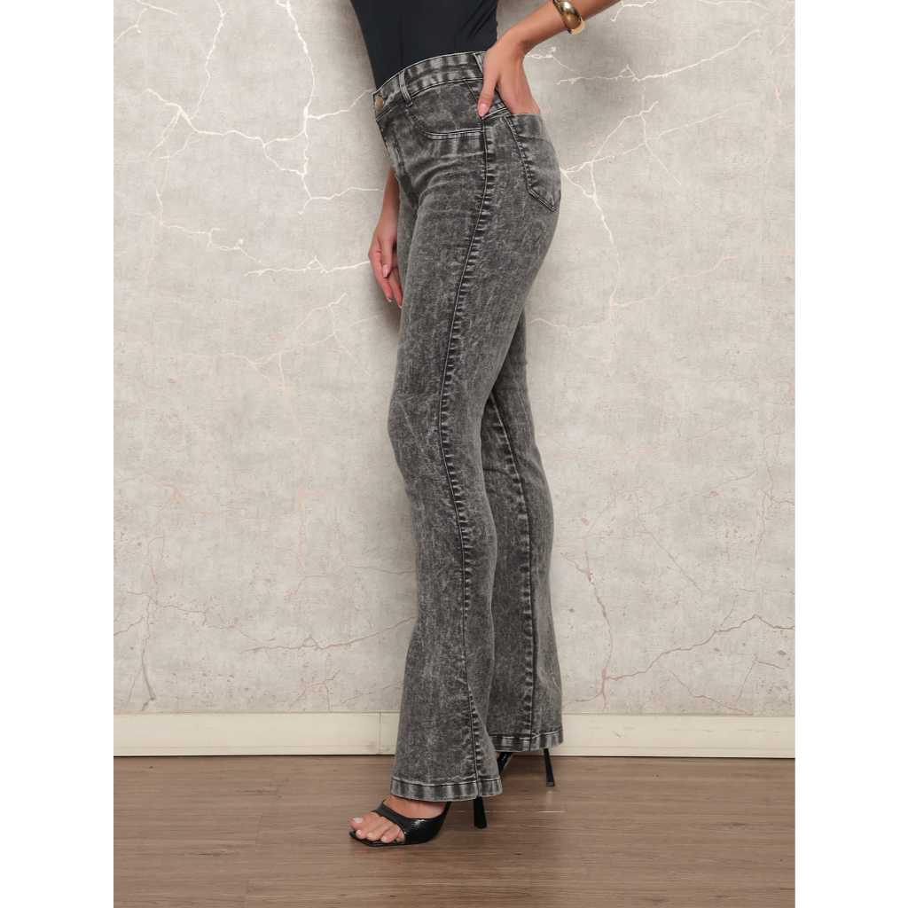 Calça Jeans flare grafite Feminina  Cos Alto Levanta Bumbum elastano 3% em Oferta na Shopee