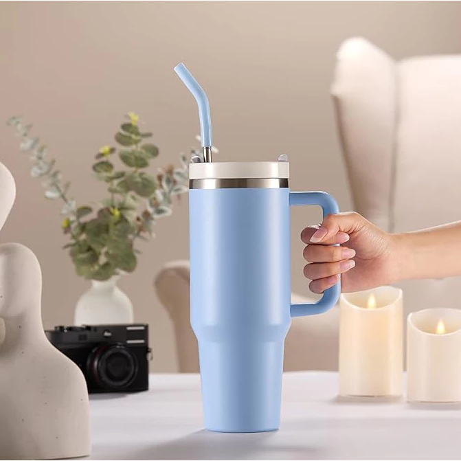 Copo Garrafa Térmica Grande Em Aço Inox Com Alça E Canudo Metal 1200ML — imagem 1