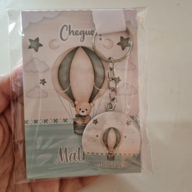 kit Lembrancinha Maternidade Ursinho Teddy no Balão  Bloquinhos +  Chaveiros Personalizados