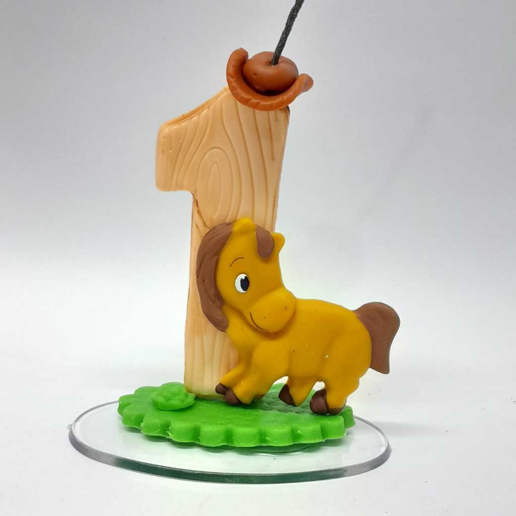 Vela Topo de Bolo em Biscuit Fazendinha Cavalo Chapéu Country Fazenda