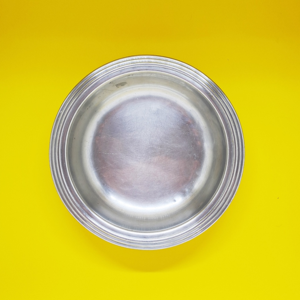 Bandeja Travessa Redonda Média Inox (Borda com Relevos Circulares)