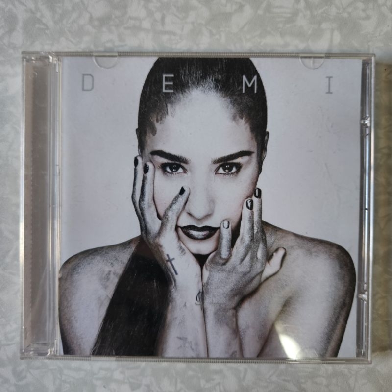 CD Demi Lovato Demi (Heart Attack, Neon Lights)