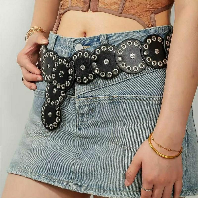 Cinto Feminino Estilo Country Cowboy de Metal Redondo Bola Dourado e Prata
