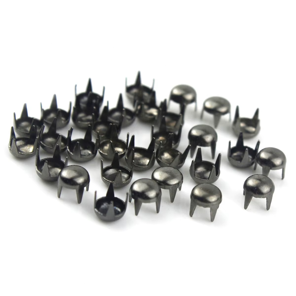 Grampo cravo tacha spike redondo 10mm 100 unidades grande para roupa em Oferta na Shopee