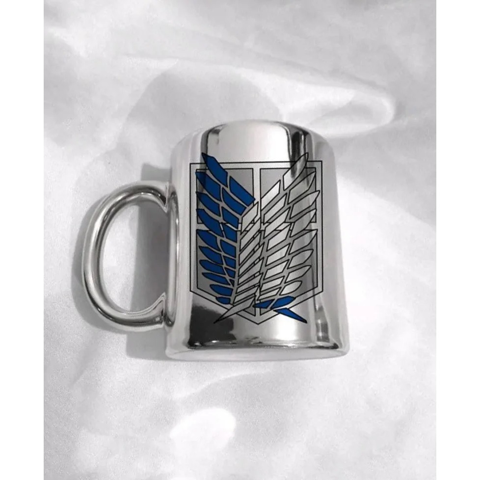 Caneca Cromada Attack On Titan em Oferta na Shopee