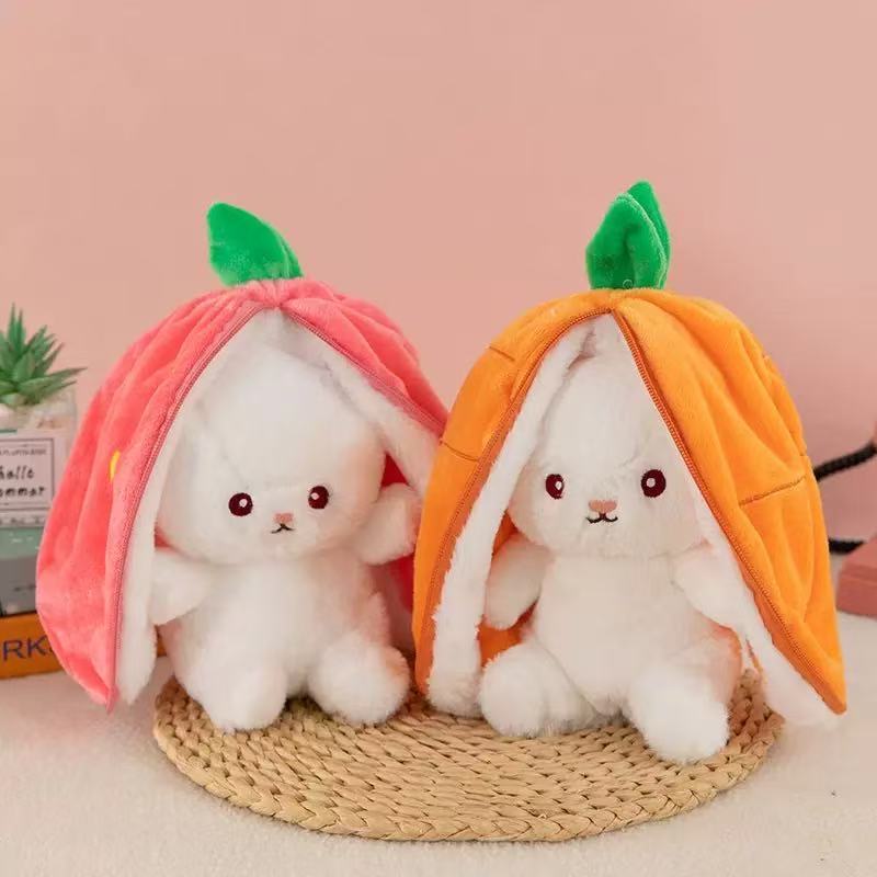 Coelho De Pelúcia Transformado Em Morango e Cenoura 18cm em Oferta na Shopee