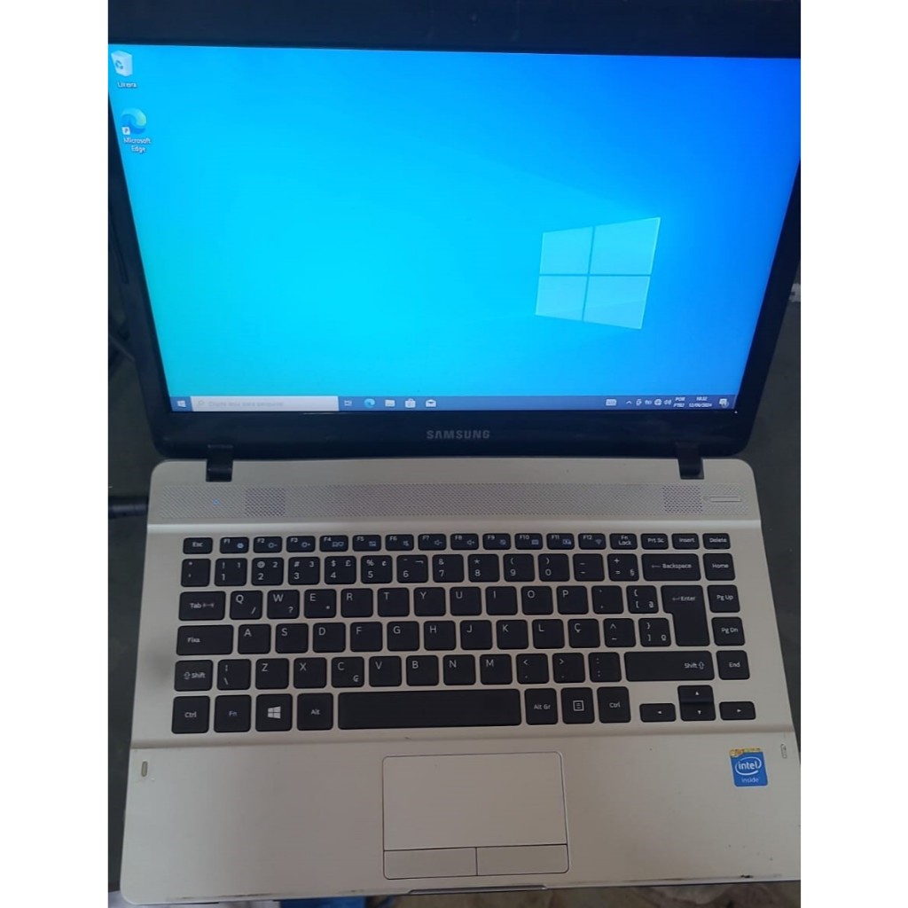 Notebook Samsumg I3 5005U tela nova, tudo novo, filé.