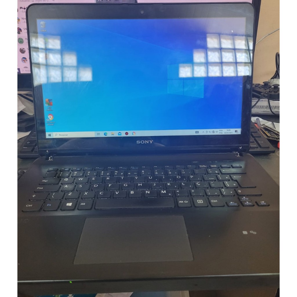 Notebook Sony Vaio SVF142C29x processador i5 /ssd/ 4gb.