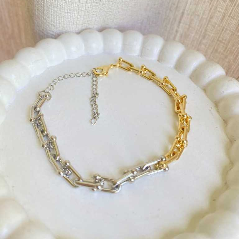 Pulseira Corrente Inspiração Elos Marca de Luxo Mix de Banhos Dourada e Prata Tendência com extensor