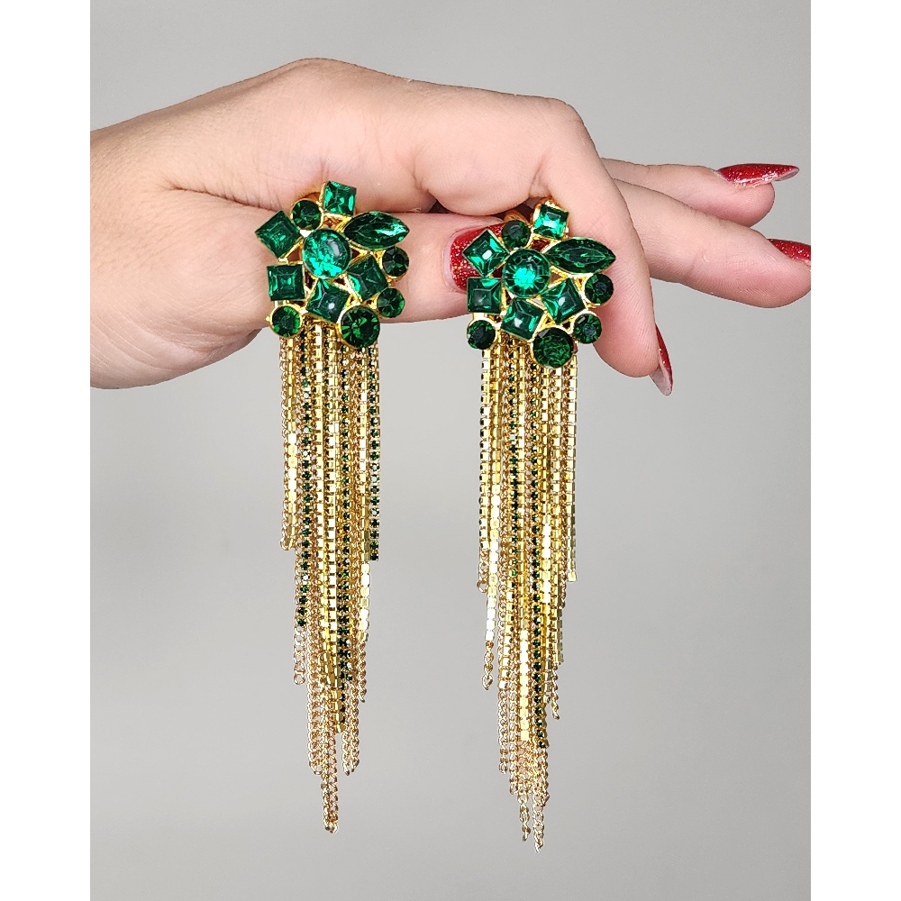 Brinco feminino festa dourado pedras verdes strass bilho franjas longo grande luxo glamour casamento madrinha lia